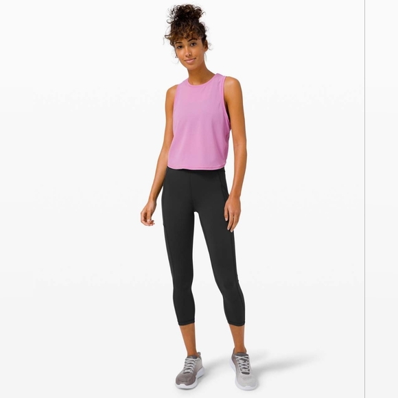 Lululemon Invigorate High-Rise Crop 23"Black Sz 2 - Picture 3 of 13